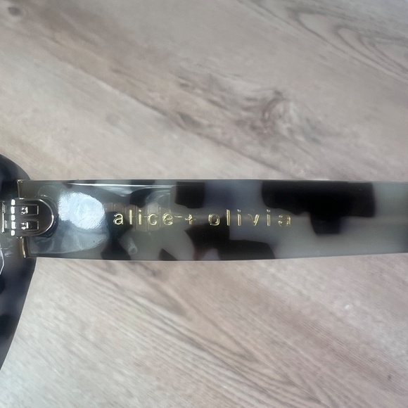 Alice‎ + Olivia Ludlow Cat Eye Optical Frames